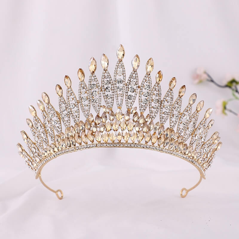Gitzernde Damen-Tiara für festliche Events, mit funkelnden Strass-Kristallen besetzt