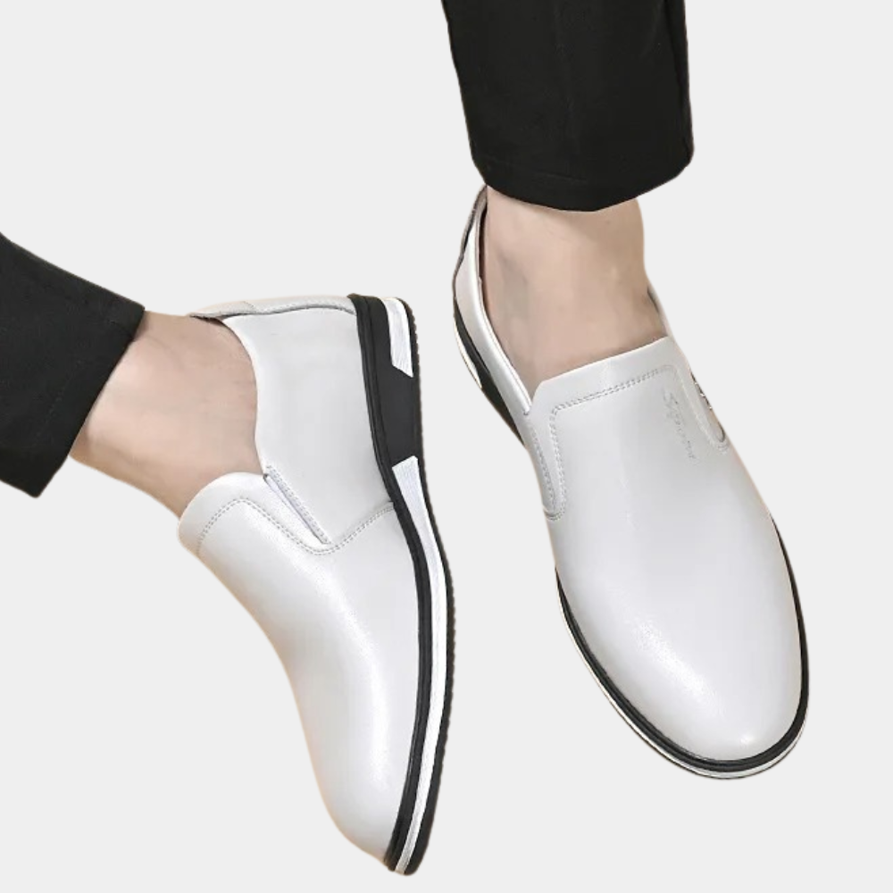 Klassiske slip-on loafers herresko med elegant design, allsidig for menns mote.