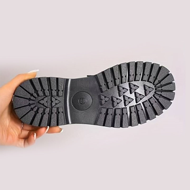 Klassiske elegante loafers i retrostil, perfekte som casual chic vår/høstsko for kvinner.