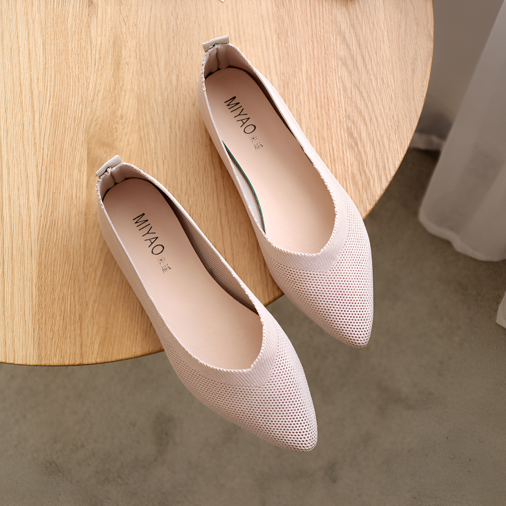 Nye elegante dame ballerina sko. Komfortable flate slip-ons, perfekte for både hverdag og fest.