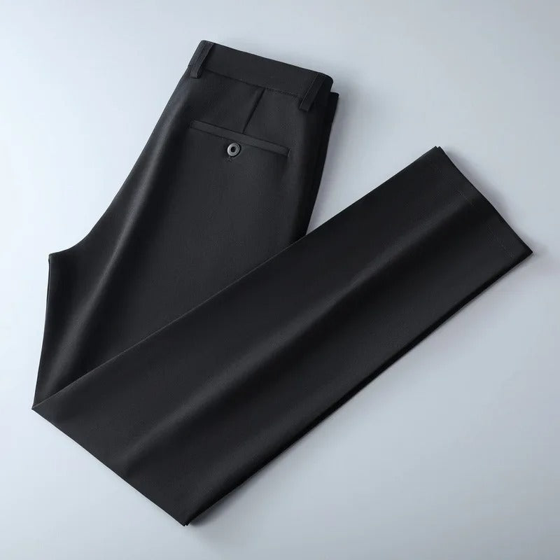 Moderne stretch herrebukser i slim fit, komfortable for kontor og komfortabel hverdag.