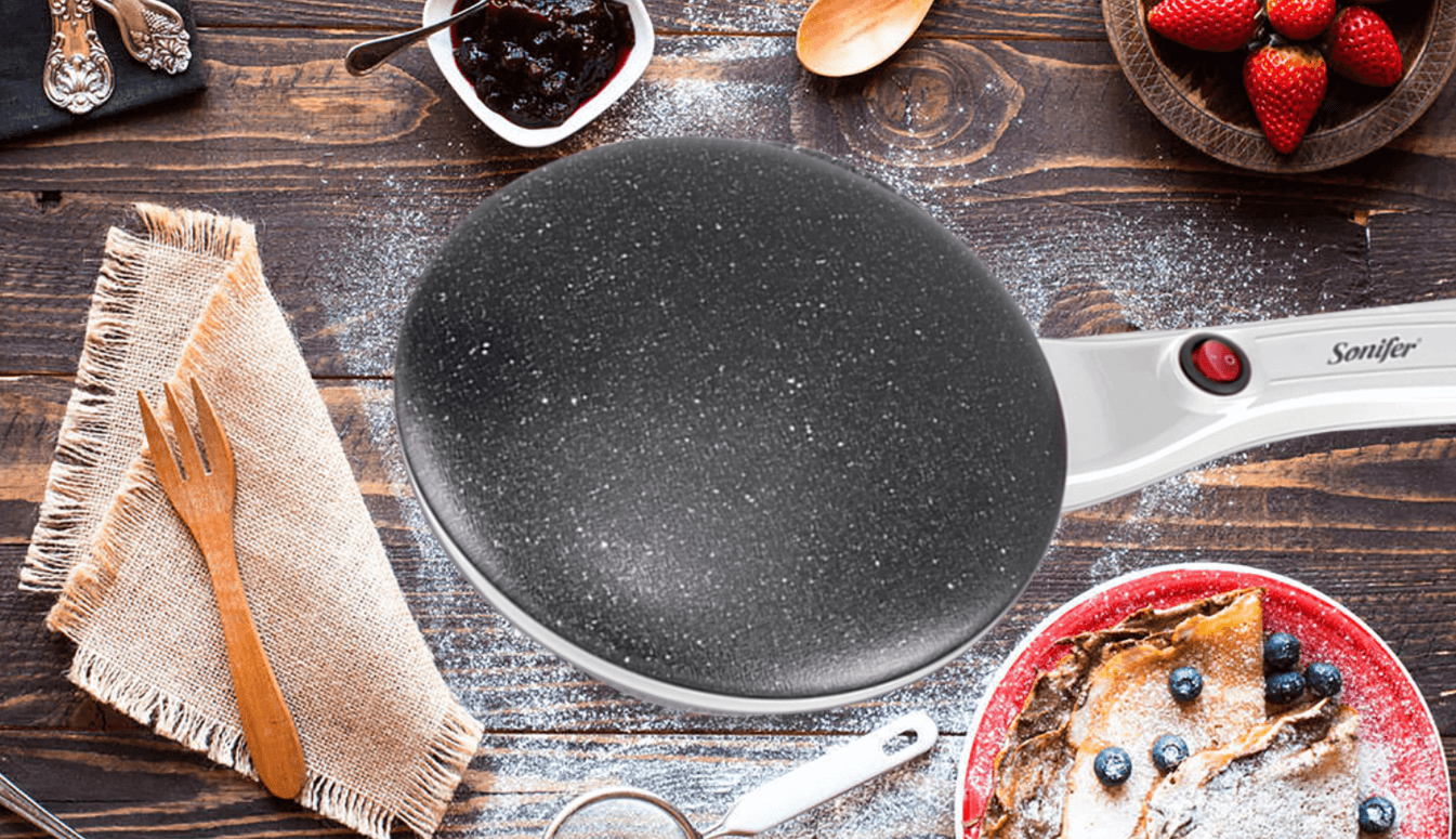 Robust Crêpe-maker med sklisikre føtter, ideell for hjemmebruk