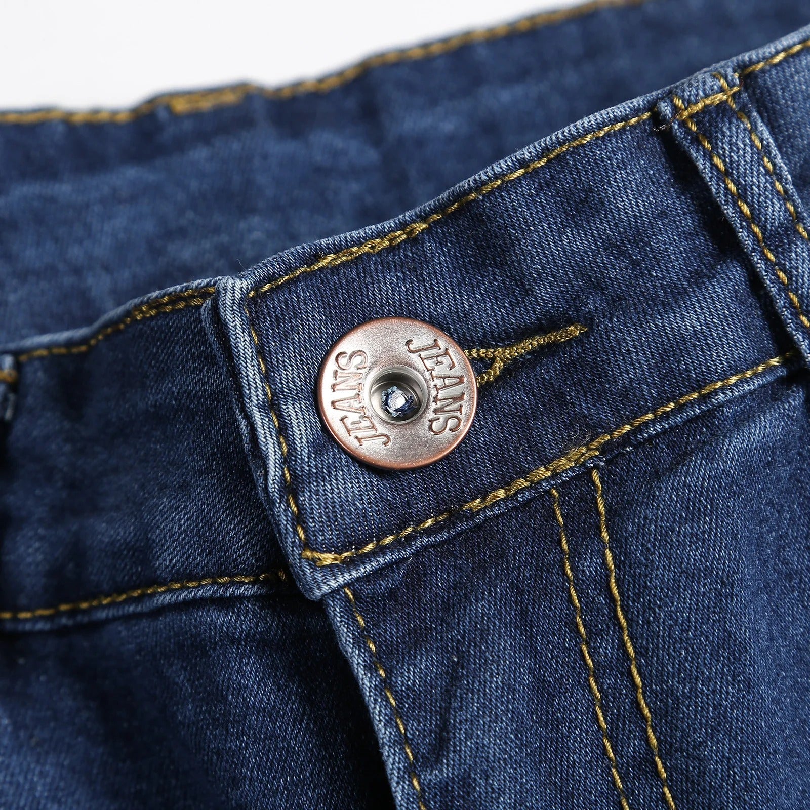 Moderne jeans med smal passform for menn med fremtredende slitasjemerker i urban stil