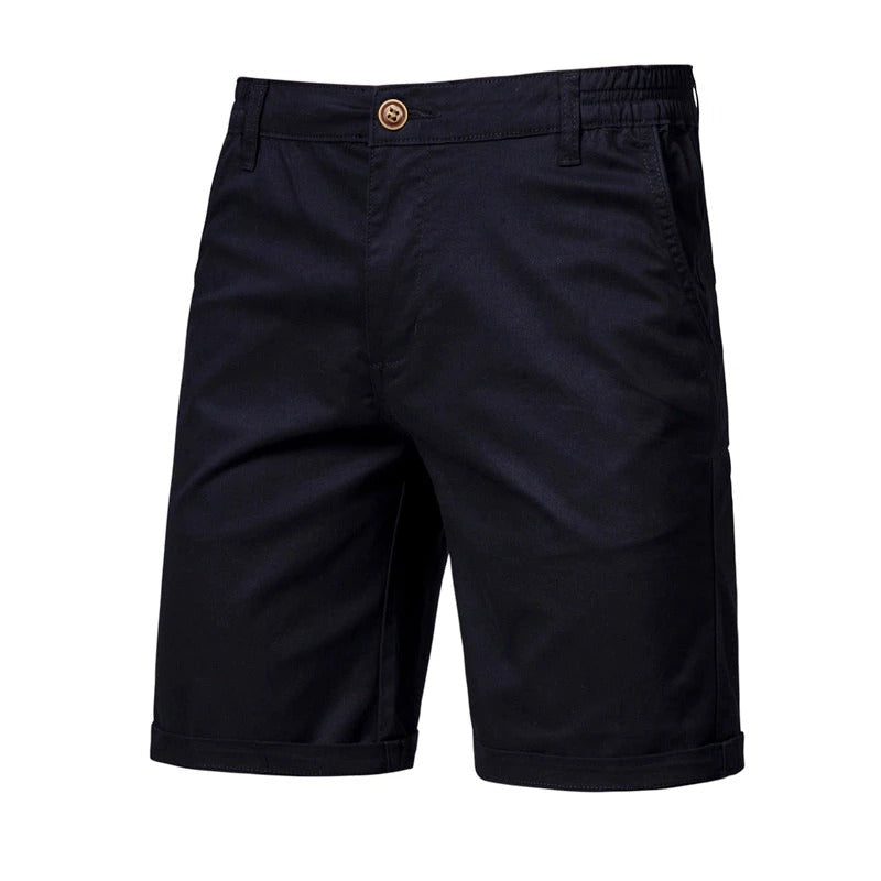 Grå komfortshorts for menn, designet for bevegelsesfrihet og stil under sommerens eventyr.
