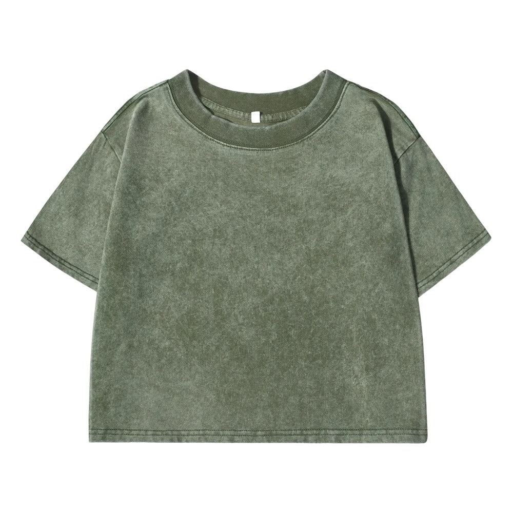 Casual ensfarget slim t-skjorte med rund hals for kvinner, vasket stil for avslappede dager.