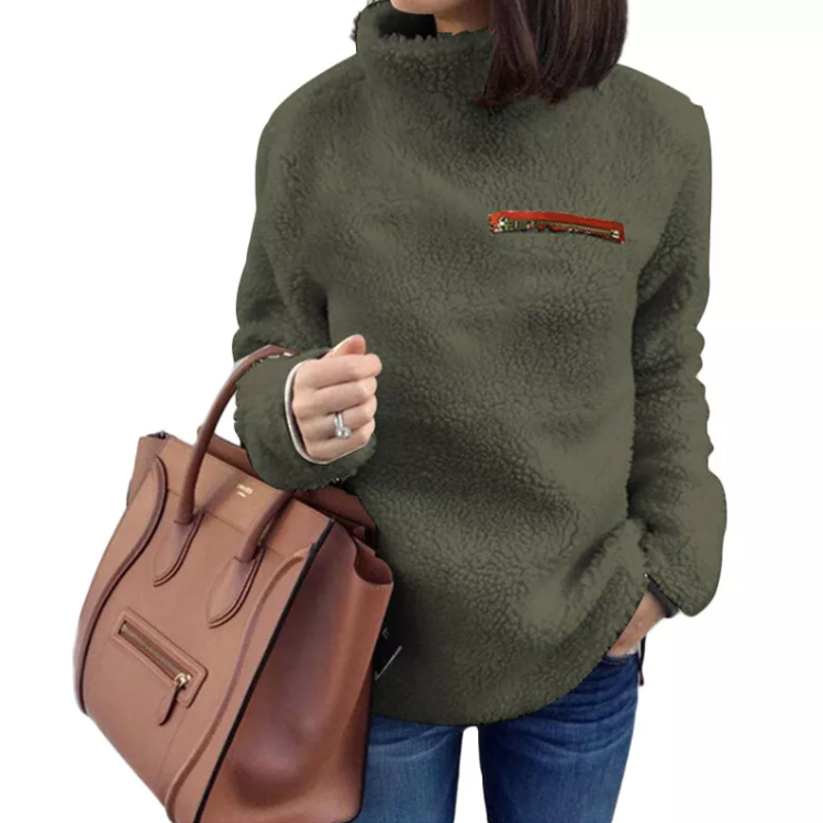 Stilfull ensfarget plysjgenser for kvinner, med varm turtleneck og moderne passform.