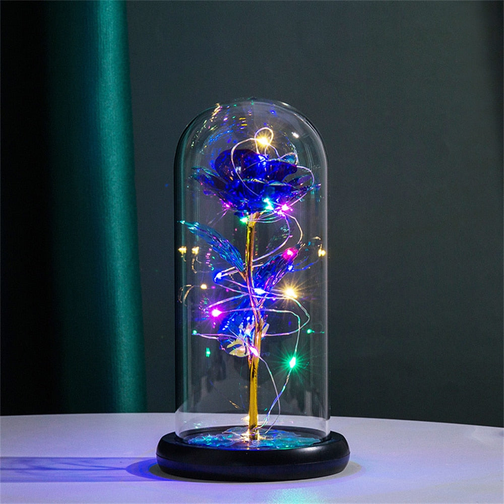 Dekorativ rosekuppel med LED-lys, et tidløst element for hjemmedekor og interiørdesign.