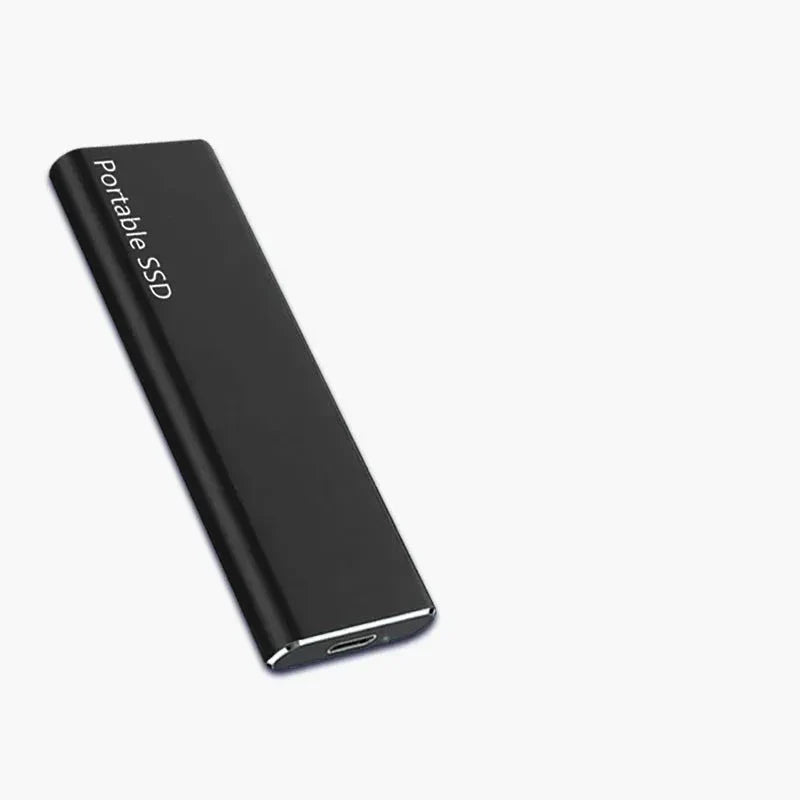 Kompakt ekstern 4TB harddisk med USB-C-tilkobling, ideell for bærbare datamaskiner og digital lagring.