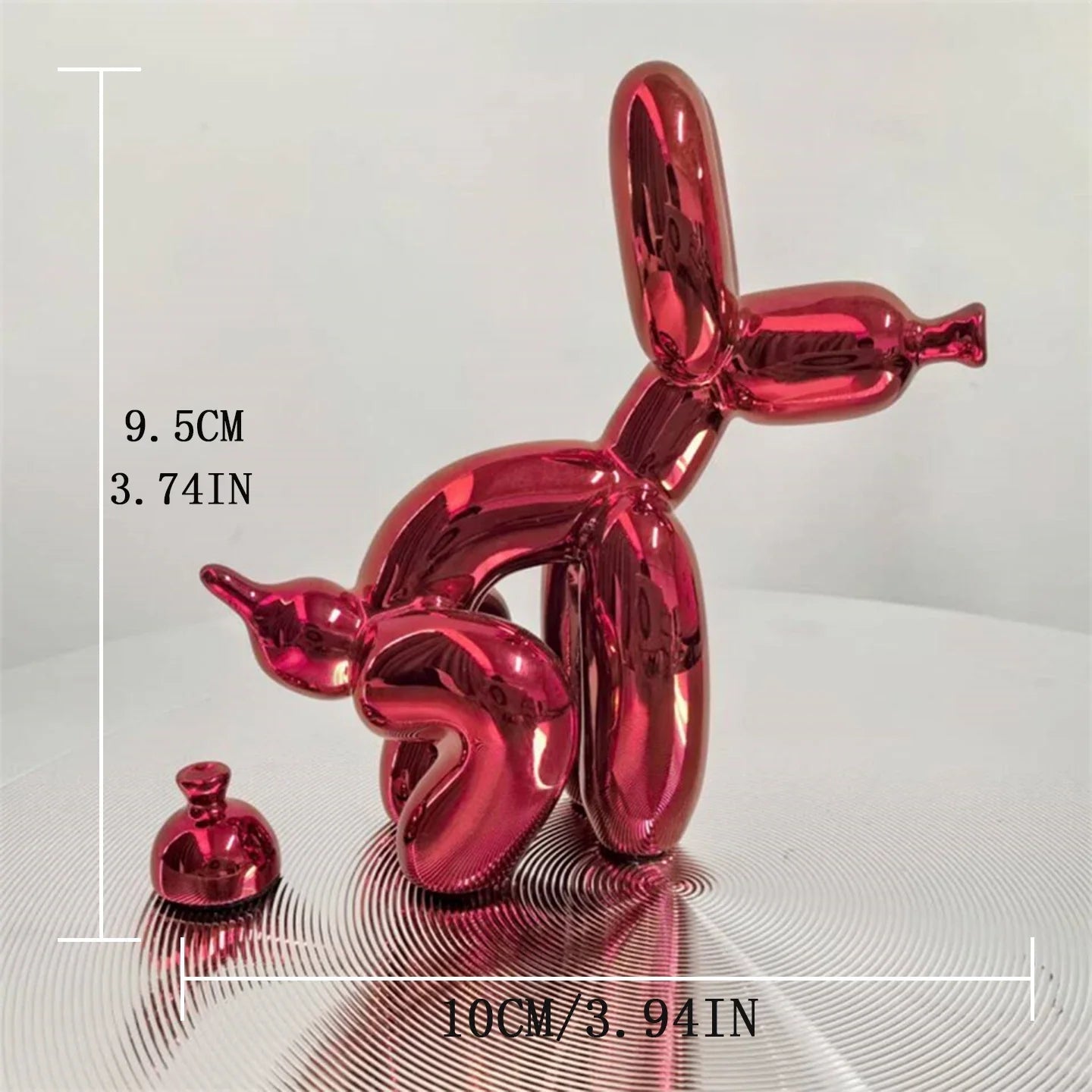 Trendy ballonghund skulptur. En fargerik og glinsende dekorasjon for stilrent interiør.