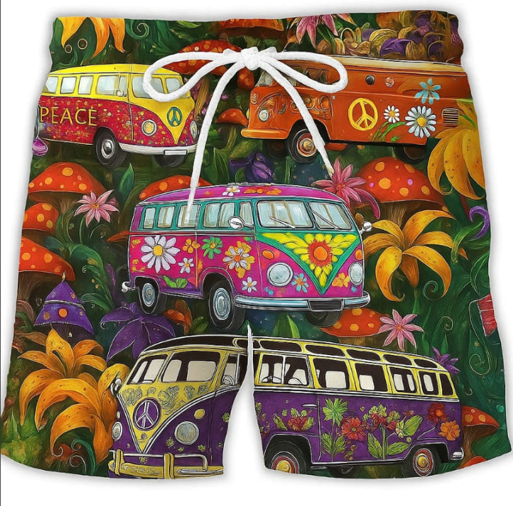 Herre bassenghshorts i fargerikt graffiti design. Ideell for svømming og avslapning ved vannet.