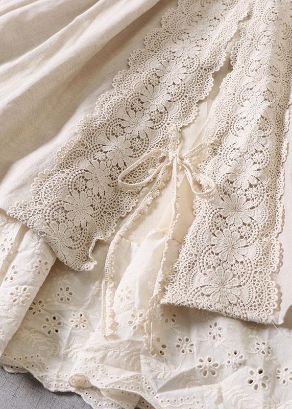 Beige og brunt høstskjørt med unikt patchworkdesign og feminine rynker. Et komfortabelt dameskjørt.