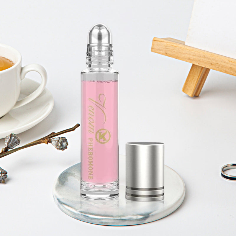 Feromonparfyme for ham og henne. Elegant rollerball-flaske for økt tiltrekning og naturlig duft.