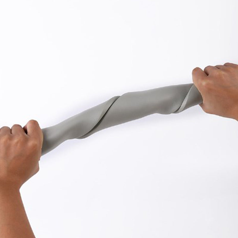 DIY gulvlist for rask oppussing. Selvklebende design sparer tid og gir et profesjonelt resultat.