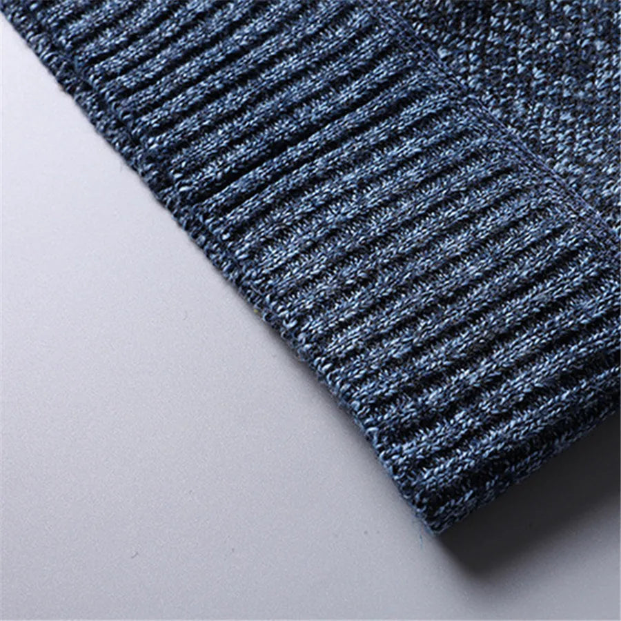 Herregenser med halv glidelås, høy hals og elegant passform for casual, komfortabel stil i kulden.