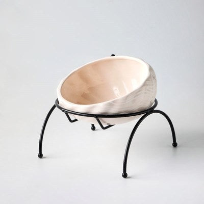 Keramisk dyreskål med et tidløst design, passer til ethvert hjem, fremmer sunne vaner.