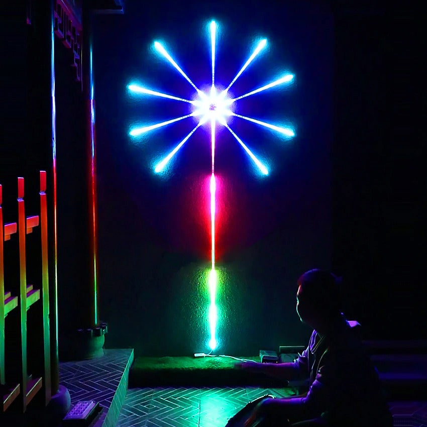 Livlige RGB LED-stripelys med fyrverkeridesign, ideelle for festlig belysning og stemningslys.