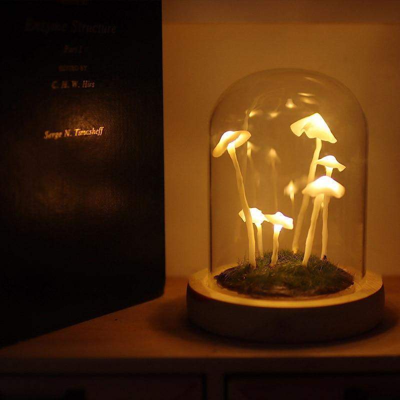 Komplett gjør-det-selv håndverksett for sopplampe; en kreativ gave og morsom interiøropplevelse.