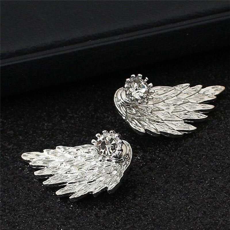 Elegante kvinners englevinge øredobber i sølv med detaljerte cubic zirconia for en strålende look.