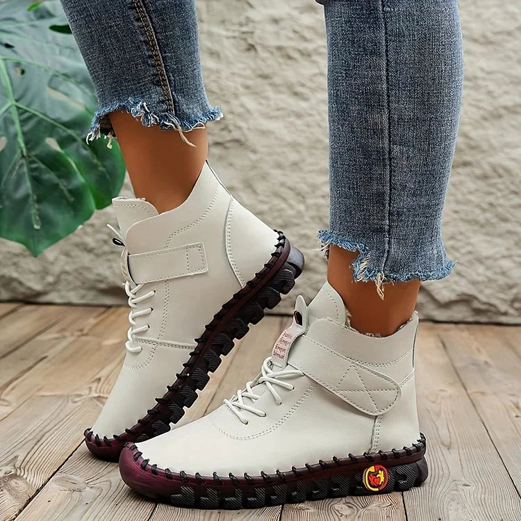 Komfortable, stilige sneakerstøvler for kvinner. Håndlagde fritidssko, perfekt for hverdag.
