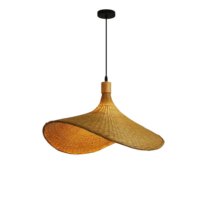 Lysende bambuslampe, håndlaget pendellampe som fremhever den naturlige teksturen i boho stil.