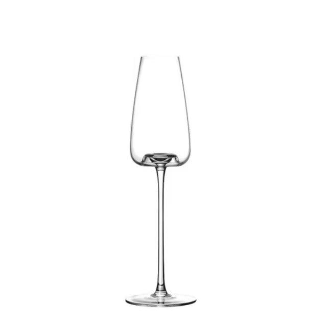 Stort håndlaget bourgogneglass i krystall for rødvin. Et elegant vinglass i serviset.