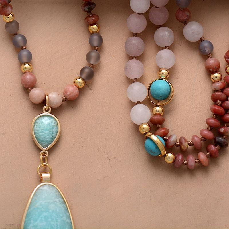 Elegant pastell mala halskjede, håndlaget for kvinner. Perfekt smykke for åndelighet og moteriktig stil.