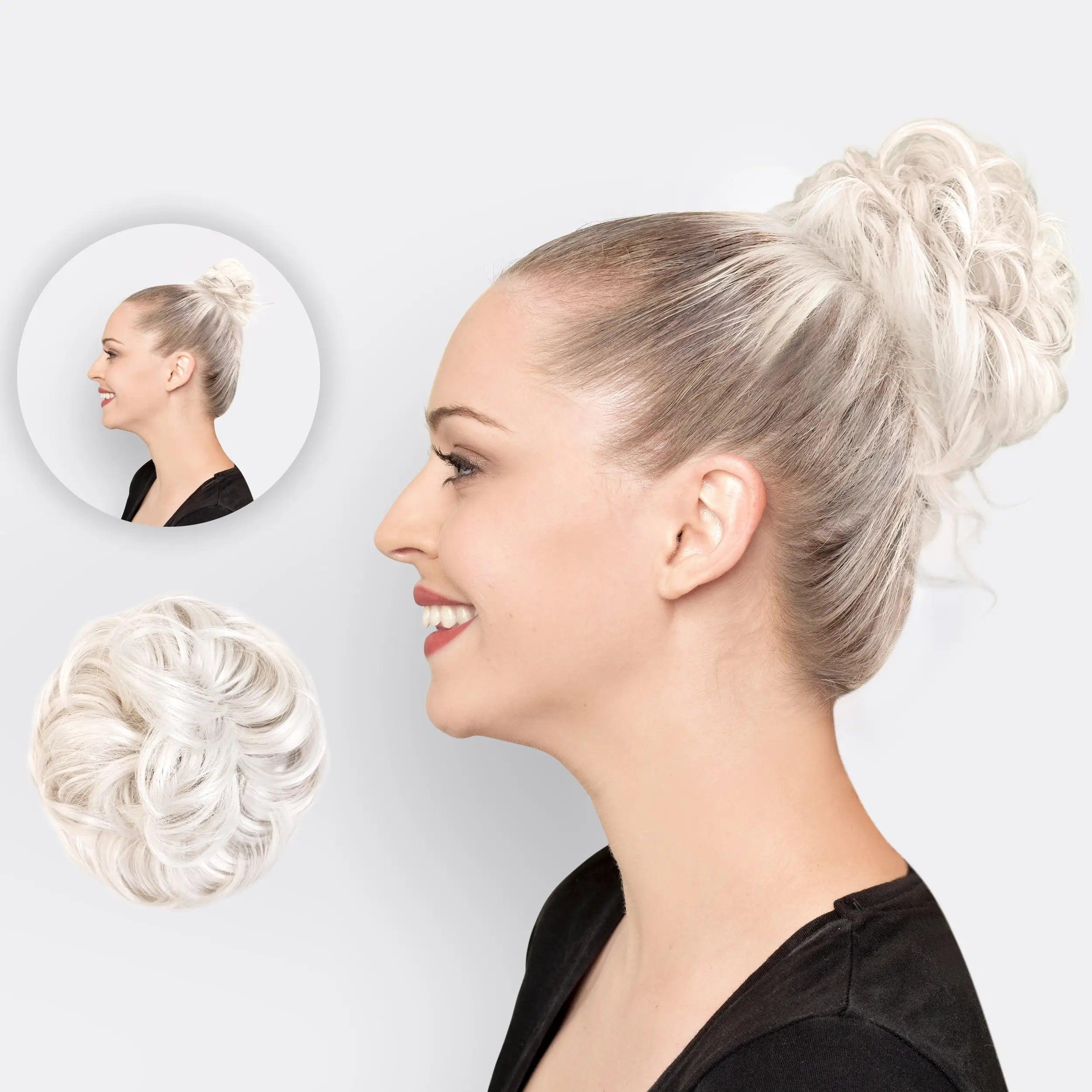 Scrunchie i syntetisk hår for en enkel, fyldig hårbolle og rask frisyre.