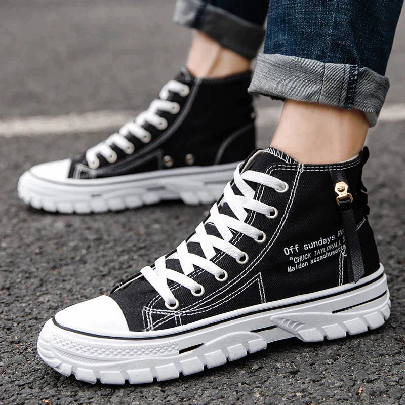 Komfortable høye herresneakers med slitesterke materialer. Perfekte vårsko/høstsko for langvarig bruk.