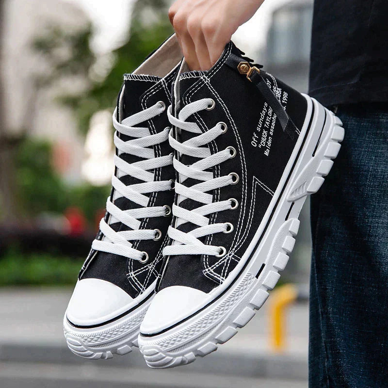 Allsidige høye sneakers for menn, egnet som vårsko og høstsko. Komfortable og slitesterke for dagligdags bruk.