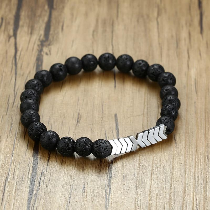 Diffuser armbånd med Hellig Pil motiv, designet for kvinner som søker energi og beskyttelse.