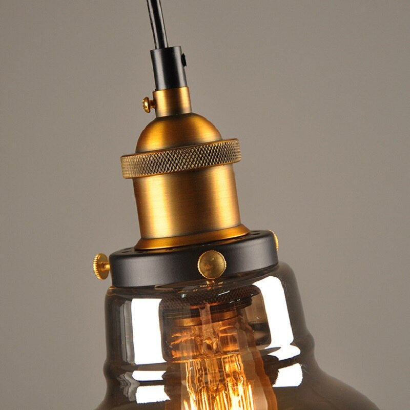 Allsidig designlampe; hengende krystallampe for stue, spisestue eller soverom. Moderne, elegant belysning.