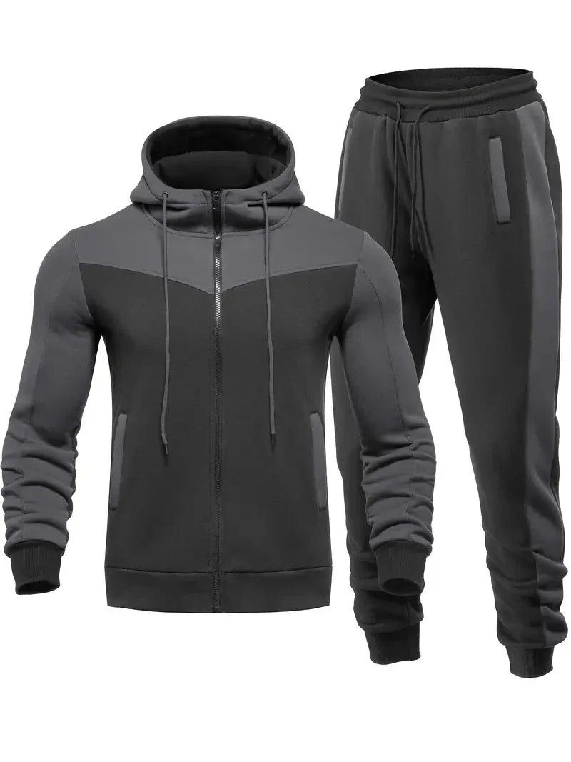 Detalj av herre treningsdress, 2-delt, i pustende stoff. Perfekt for sport og komfortabel stil.
