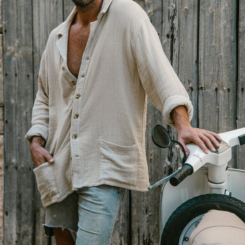 Langermet fritidsskjorte for menn, button-up, enkel å style for både hverdag og mer avslappede anledninger.