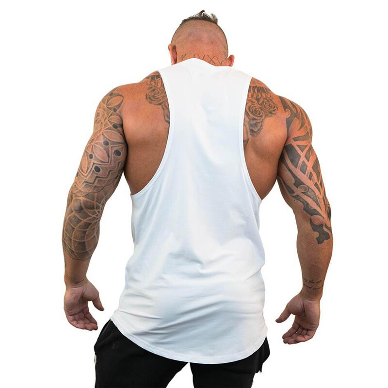 Komfortabel herre singlet "Beast Mode", allsidig for både trening og avslappet hverdagsbruk.