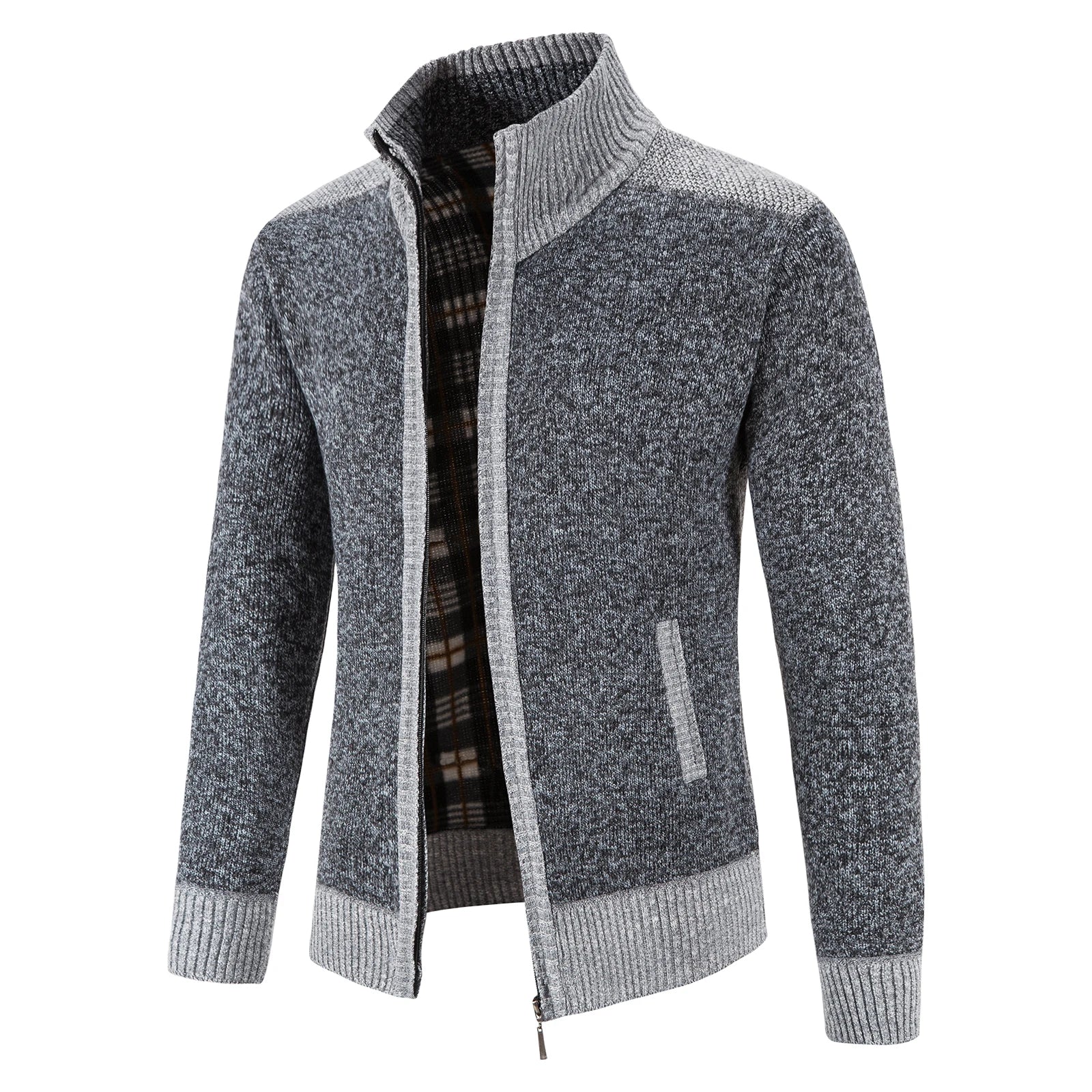 Detaljbilde av teksturen på herre cardigan i patchwork design, fremhever mykhet og komfort for høst- og vinterbruk.