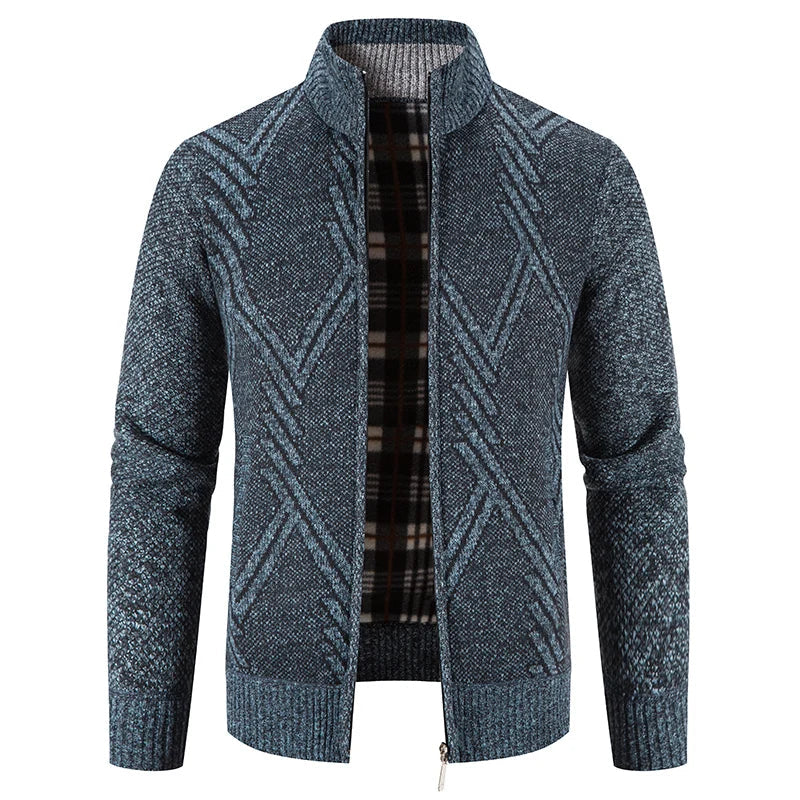 Knapper på en komfortabel herre cardigan med patchwork design, perfekt for høst og vinter. Varm og uformell genser.