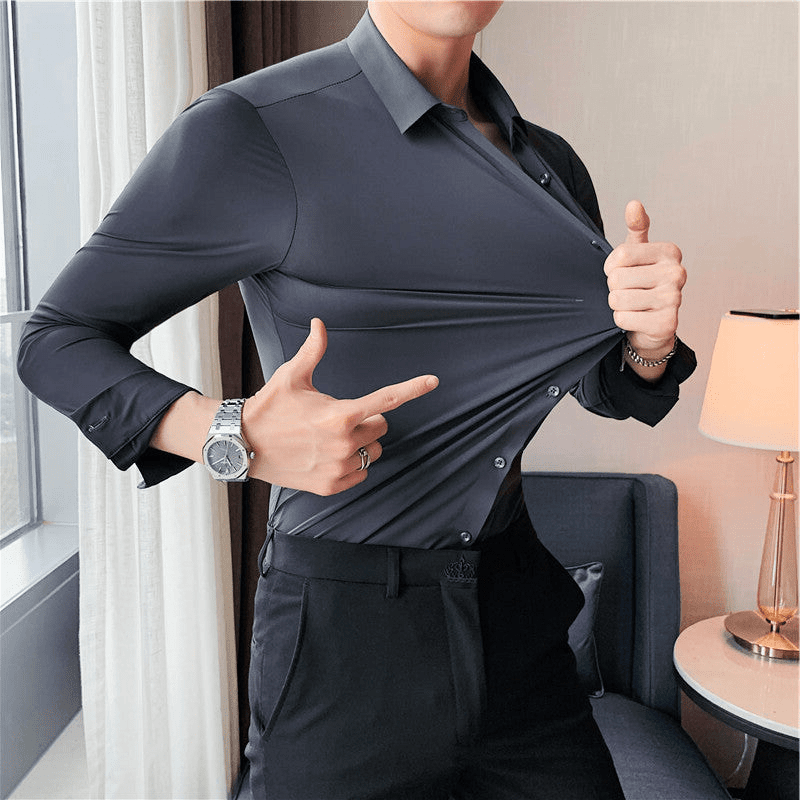 Elegant business skjorte for menn, med moderne passform og optimal komfort gjennom hele dagen.