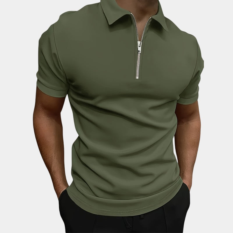 Elastisk polyester herre golfskjorte, korte ermer, glidelås. Perfekt for aktive menn på golfbanen.