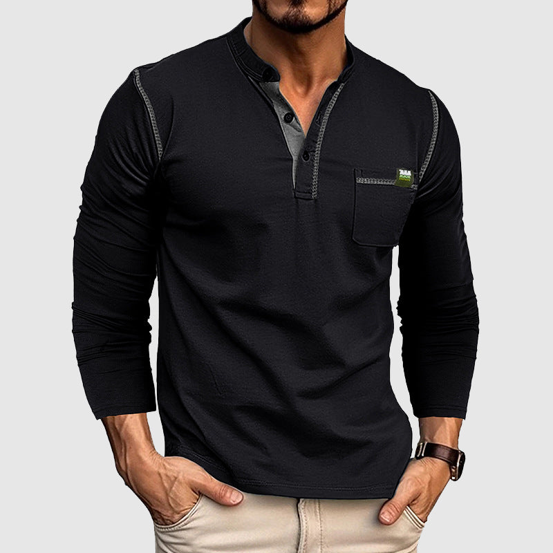 Smart-casual herre henley skjorte, langermet. Stilren design med brystlomme, ideell for hverdagsbruk.