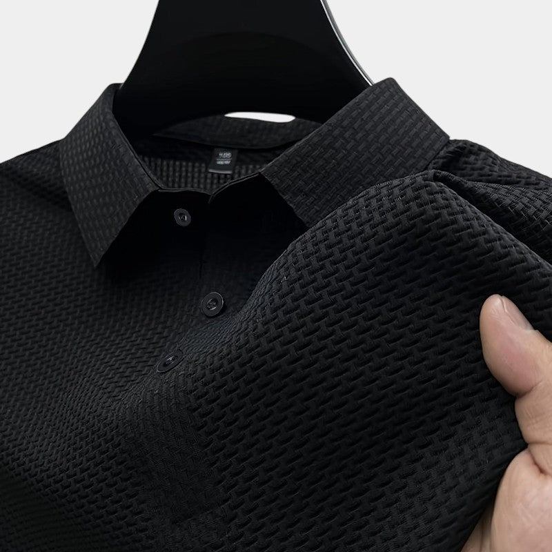 Pustende herre golfskjorte kortermet, ideell som sommerskjorte. Geometrisk design, nylon/spandex komfort.