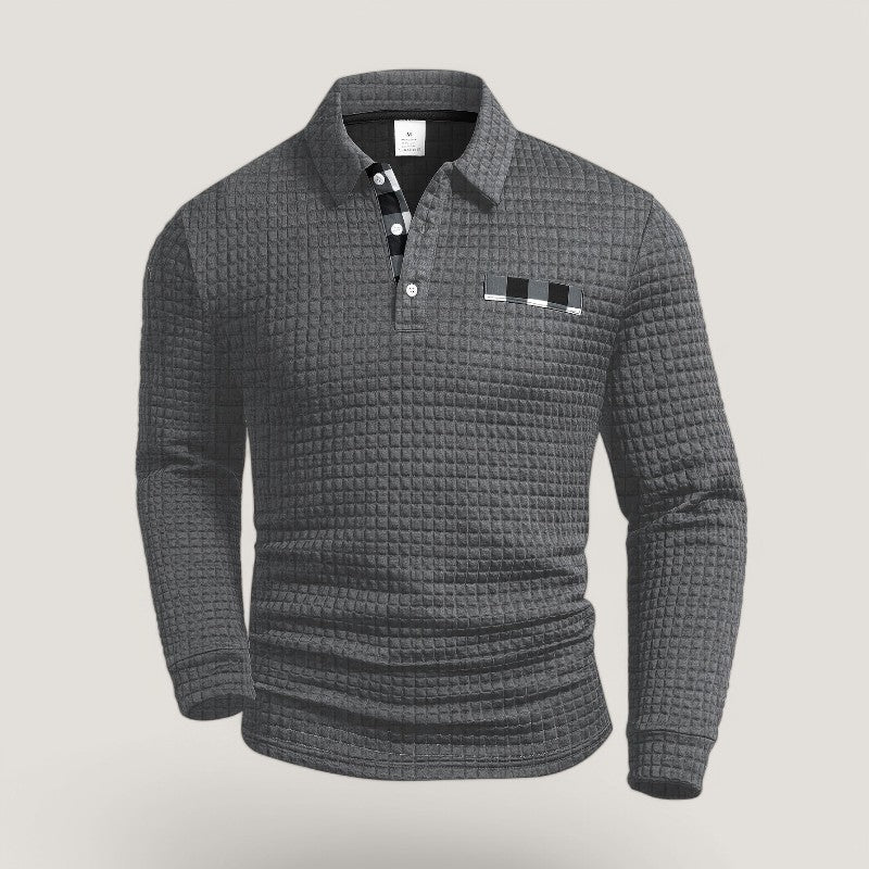 Motebevisst herre langermet t-skjorte med stilige striper. Perfekt for casual look og hverdagsbruk om høsten.
