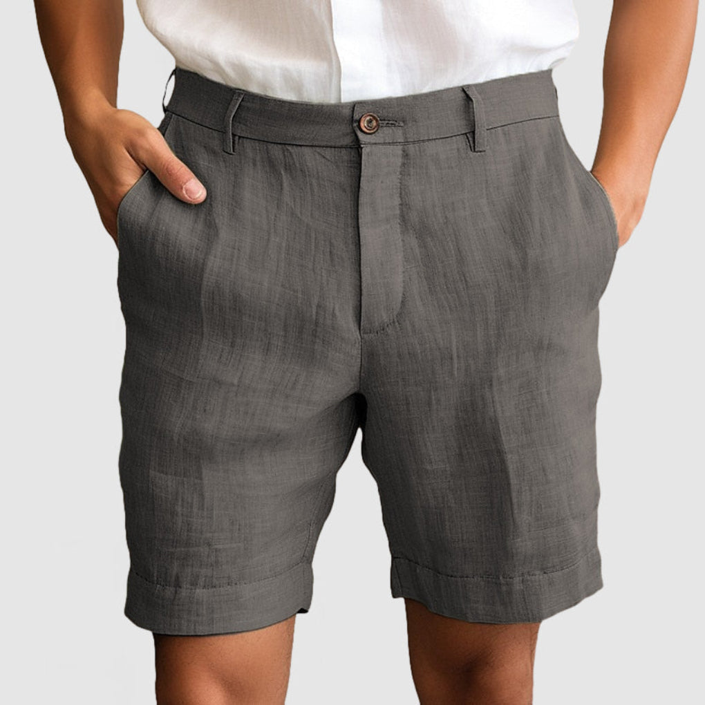 Marineblå herre strandshorts, lettvekts design for avslappede sommeraktiviteter og reise.