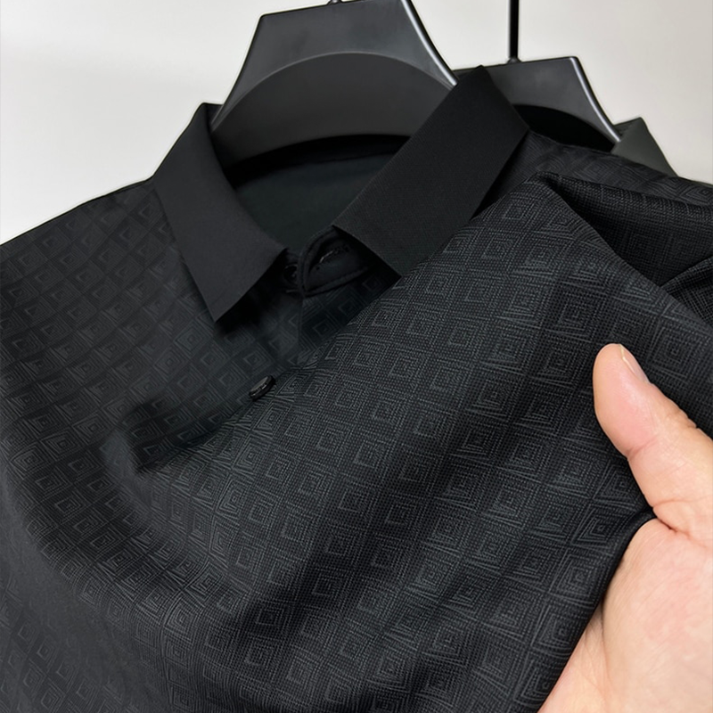 Allsidig herre Nanosilk polo, perfekt for både jobb og fritid. Komfortabel, pustende og stilfull herreklær.