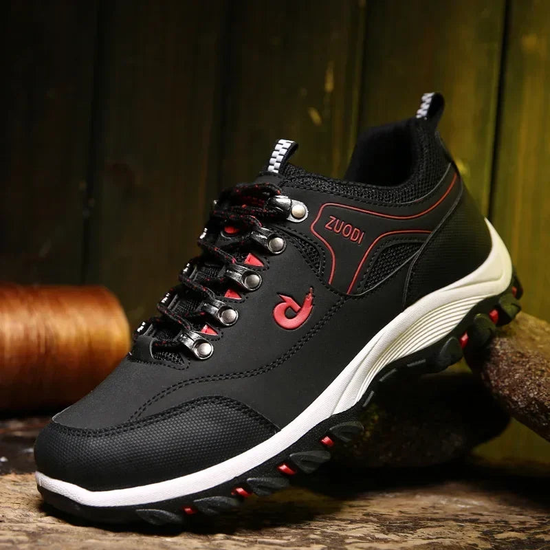 Moderne plattformsko for herrer, stilige og lette sneakers som passer perfekt til casual antrekk.