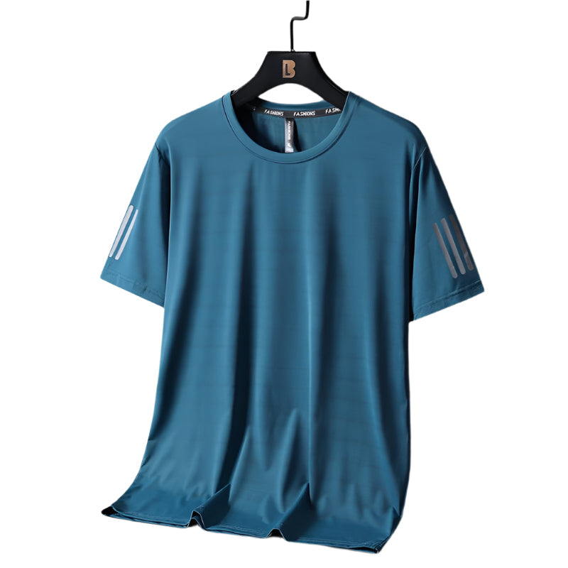 Herre pullover i løs passform, ideell for aktiv hverdag og fritid. Komfortabel og hurtigtørkende.