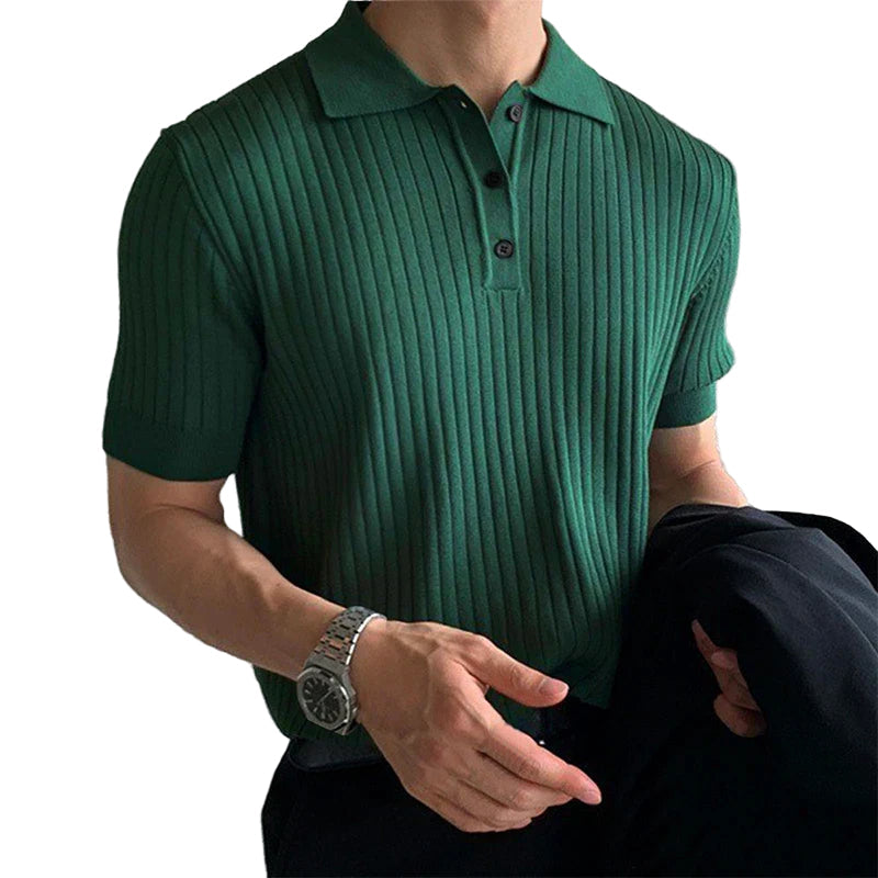 Herre ribbestrikket poloshjorte i slim fit med korte ermer, perfekt for casual og smart casual herremote.