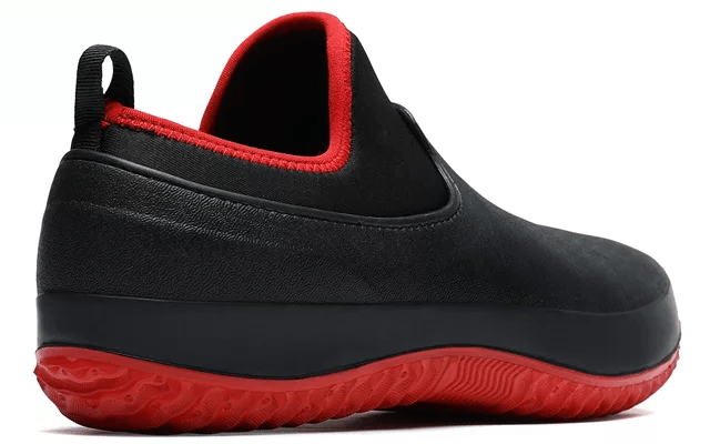 Stilige, vanntette og sklisikre herre slip-on arbeidssko. Designet for krevende miljøer med komfort og vern.