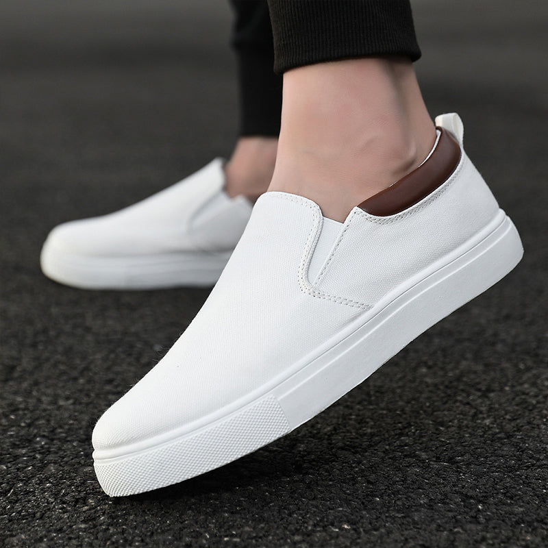 Allsidige herre slipons, perfekt for fritid og hverdag, kombinerer lettvekt og stil.