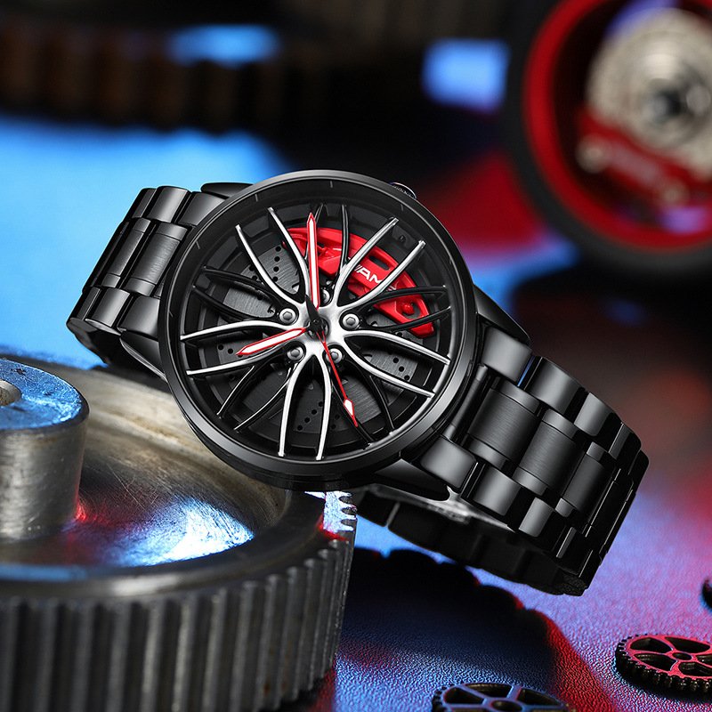 Trendy herrearmbåndsur med sporty racerbilutseende, ideell for hverdagsbruk for bilentusiaster.