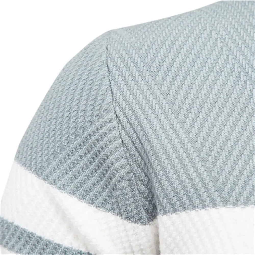 Moderne herregenser som kombinerer stil og komfort. Perfekt fritidsplagg for menn til høst/vinter.
